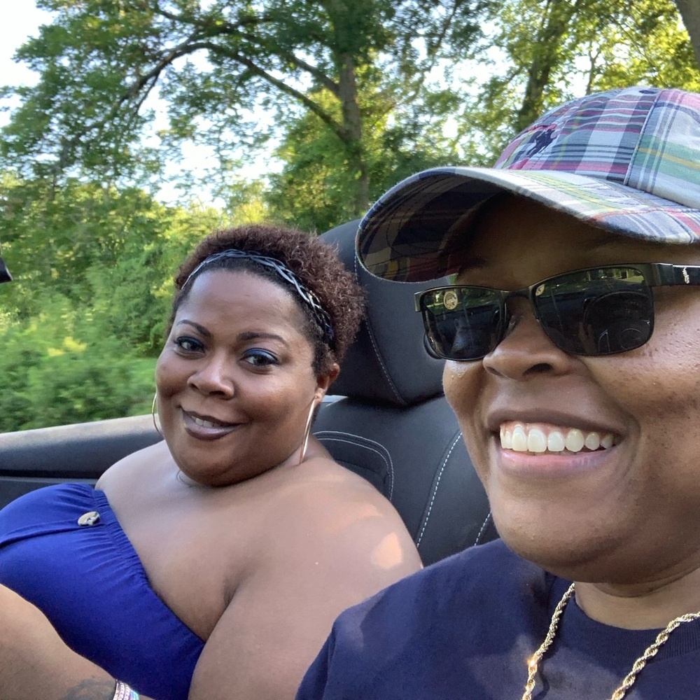 Meet your Posher, Crystal